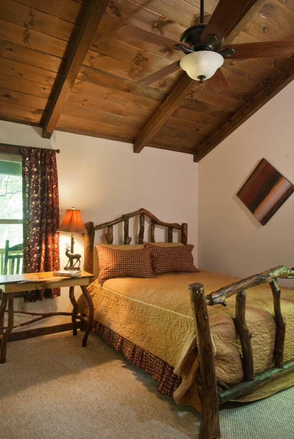 The Dogwood Breeze Villa Aquone ภายนอก รูปภาพ